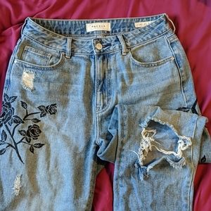 🎉MOVING SALE🎉 embroidered pacsun jeans w/ rips